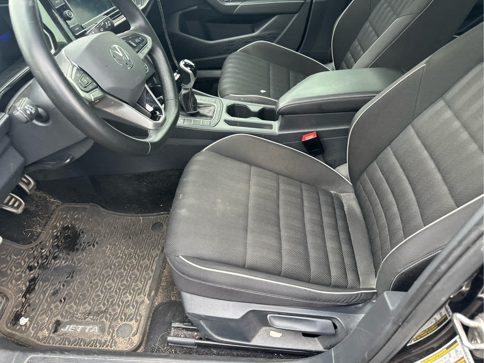 Used 2024 Volkswagen Jetta Sport FWD image 5