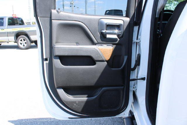 Used 2018 Chevrolet Silverado 1500 LTZ AWD/4WD image 29