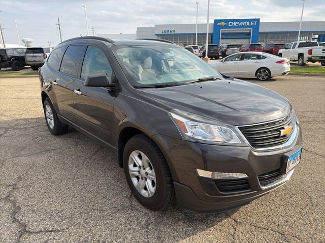 Used 2017 Chevrolet Traverse LS image 2