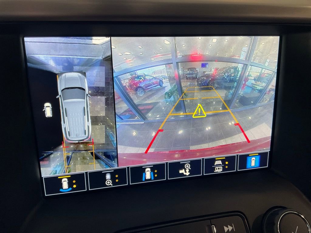 Used 2021 GMC Acadia Denali w/ Denali Ultimate Package image 16