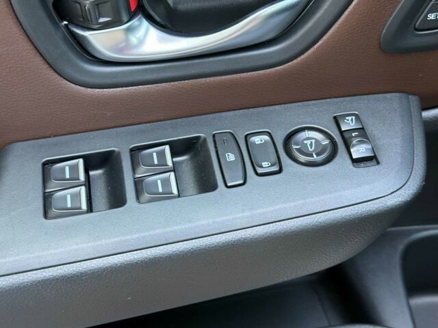 Used 2025 Honda Pilot Elite image 14