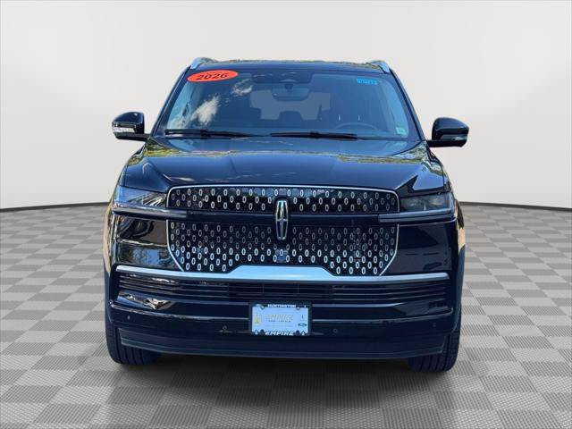 Used 2026 Lincoln Navigator L Premier AWD/4WD image 2