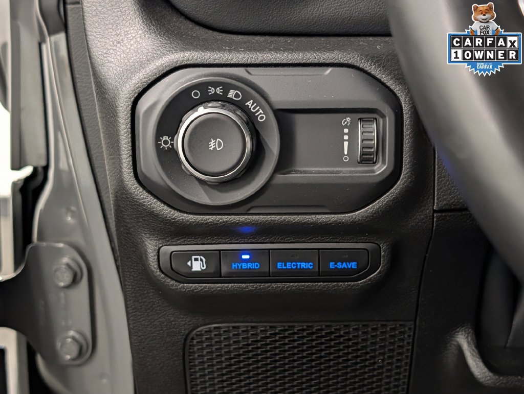 Used 2023 Jeep Wrangler Unlimited Sahara w/ Cold Weather Group AWD/4WD image 23