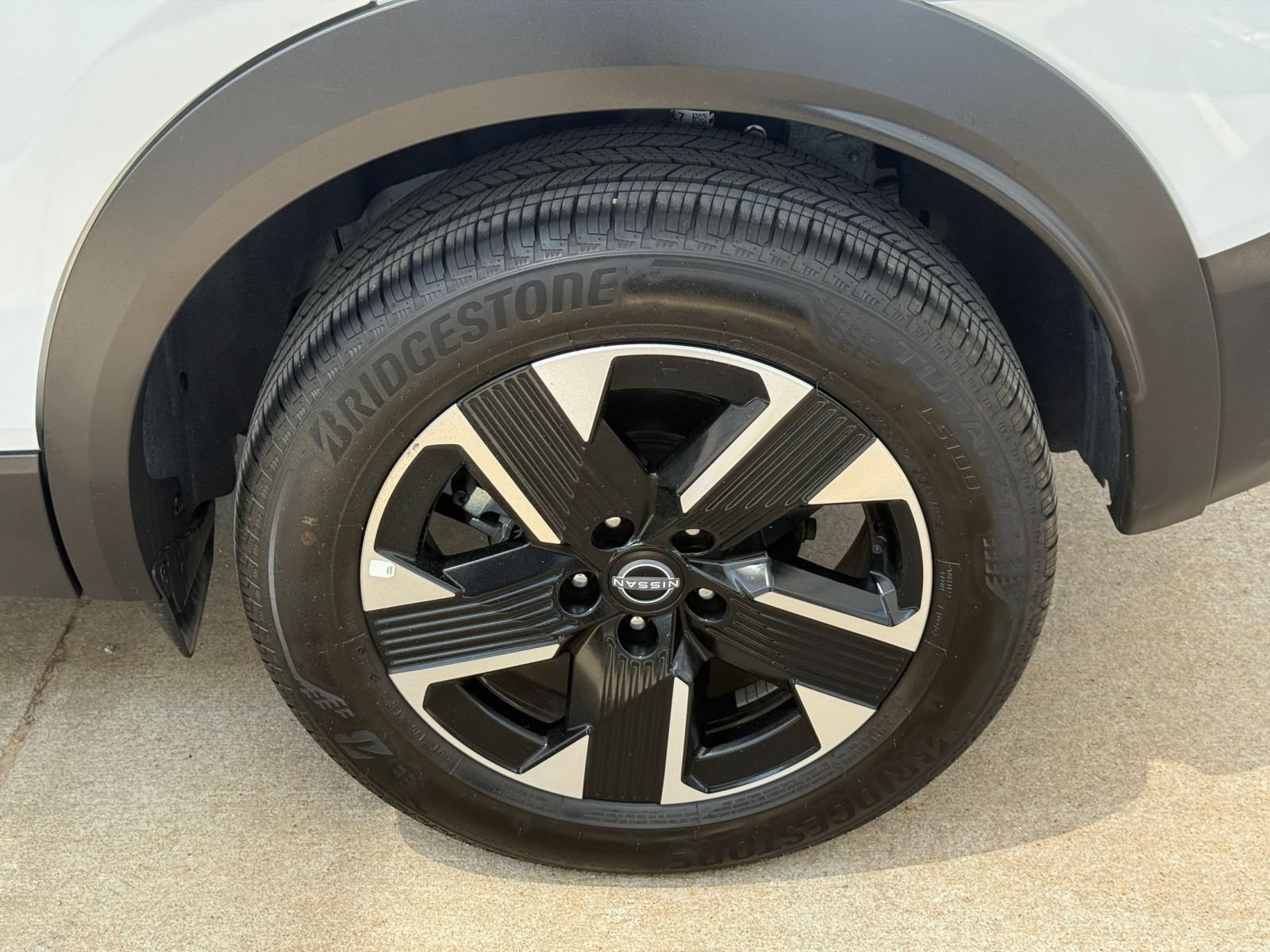 Used 2026 Nissan Kicks SV w/ Cold Weather Package AWD/4WD image 30