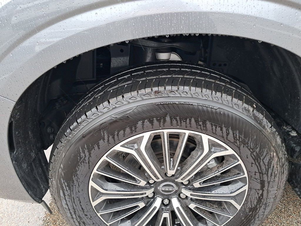 New 2025 Nissan Armada SL w/ Captain's Chari Seat Package image 29