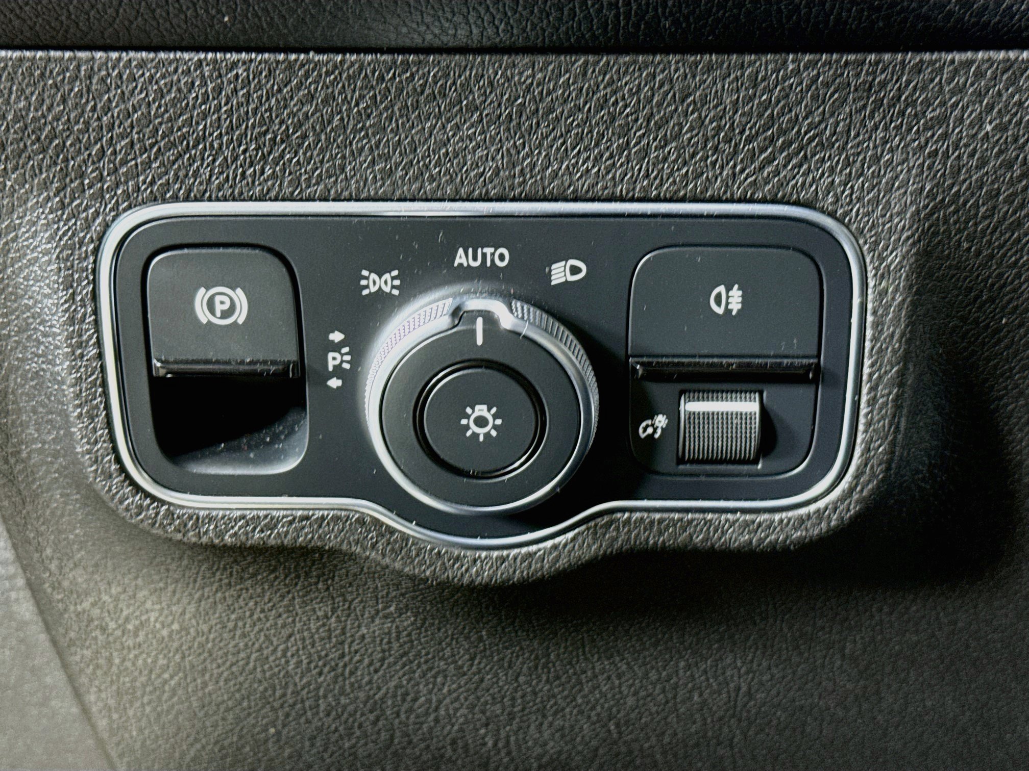 Used 2021 Mercedes-Benz GLB 35 AMG 4MATIC image 9