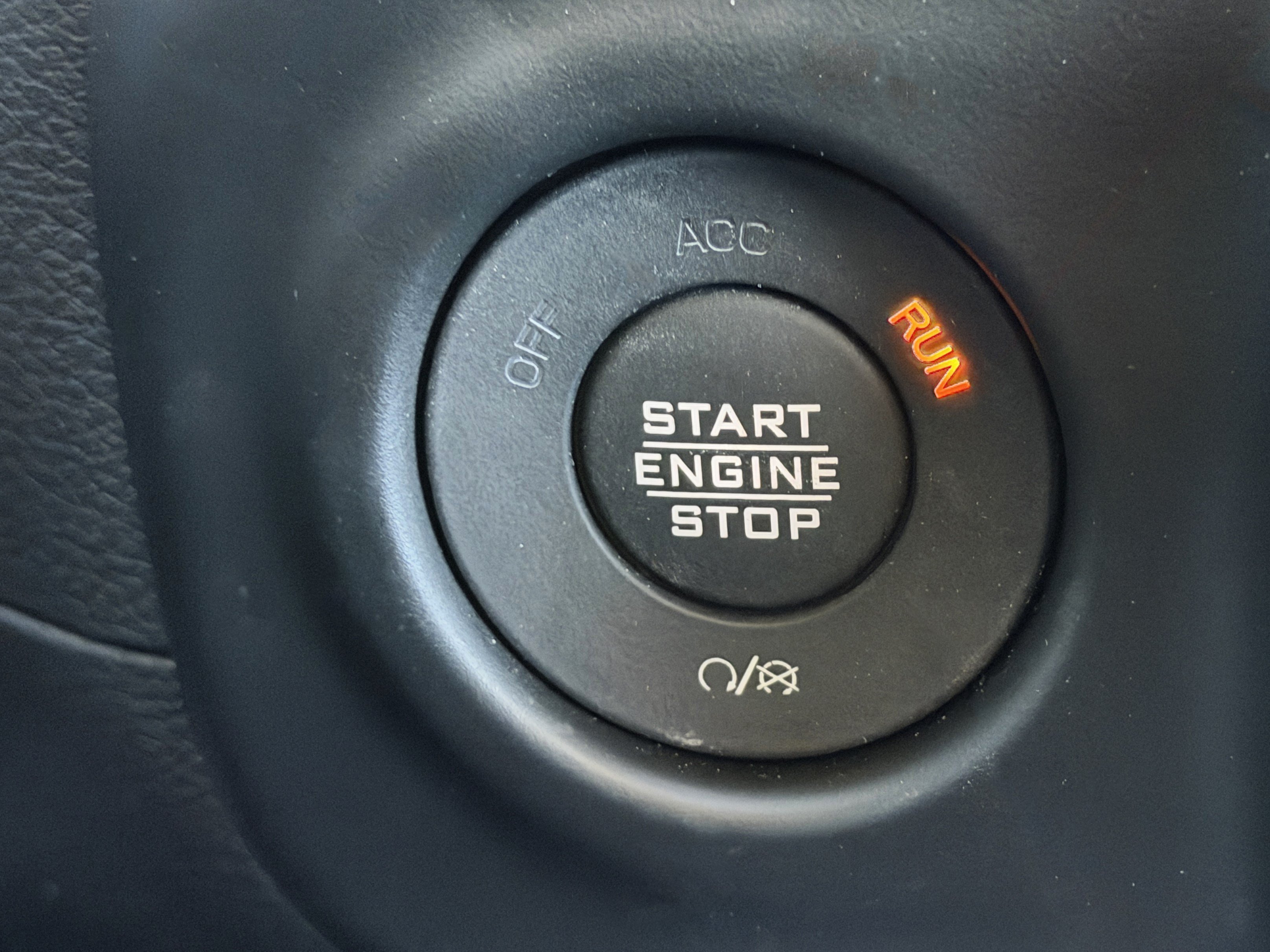 Used 2023 Jeep Gladiator Rubicon w/ Cold Weather Group AWD/4WD image 28
