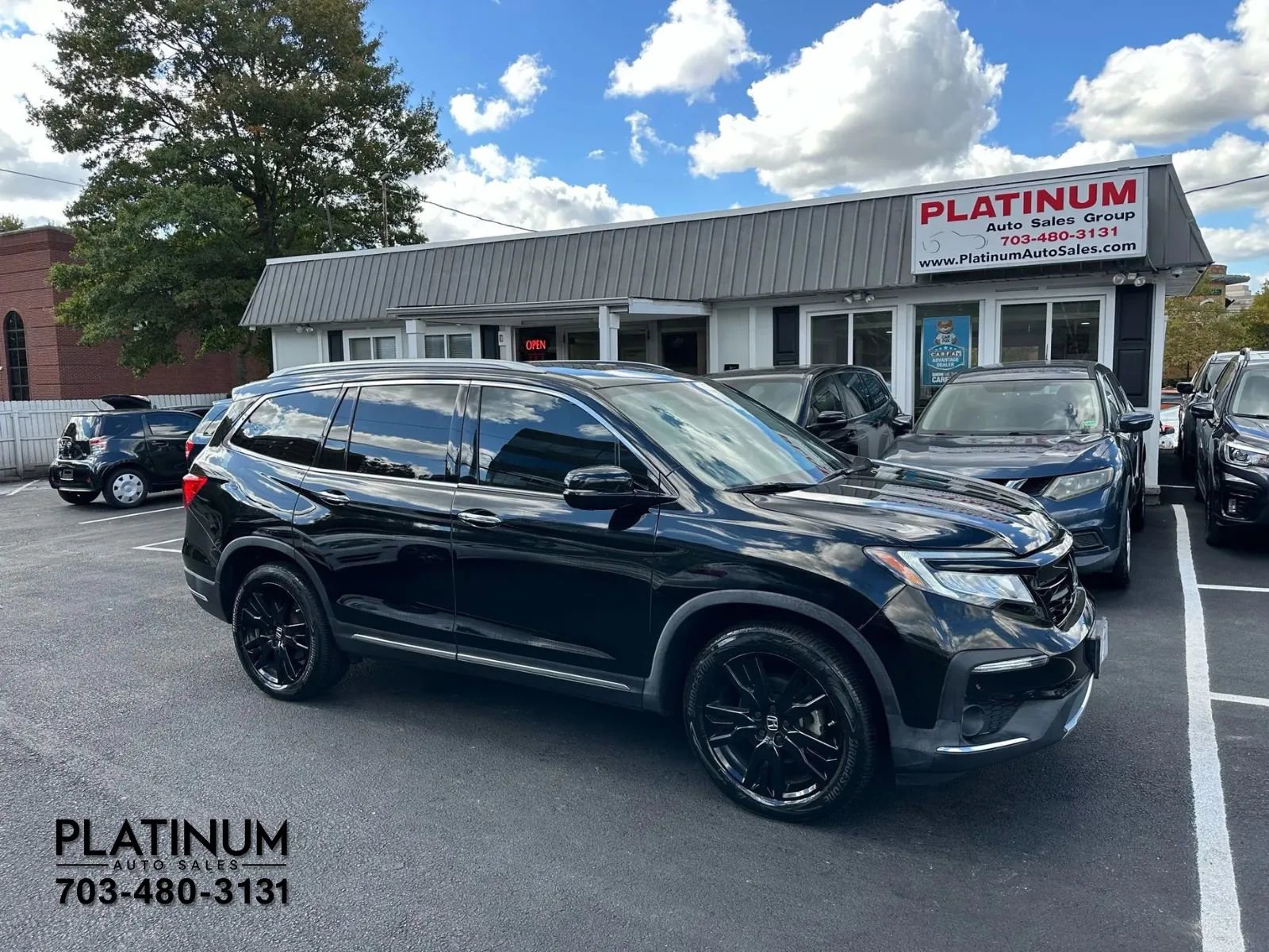 Used 2019 Honda Pilot Touring image 2