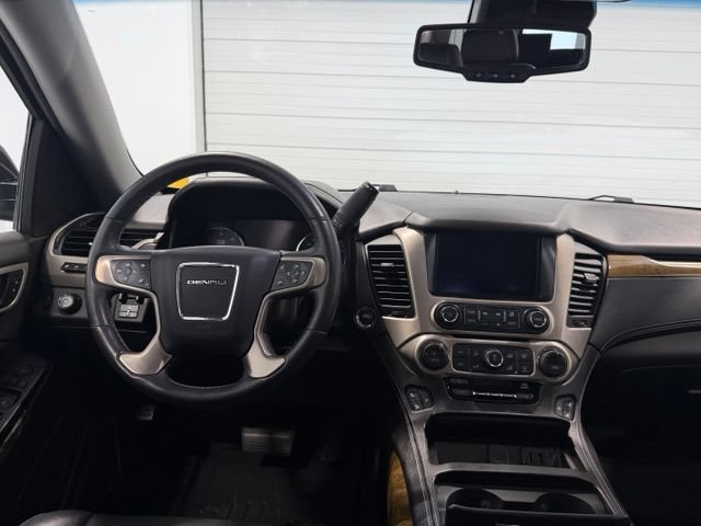 Used 2017 GMC Yukon Denali w/ Open Road Package AWD/4WD image 31