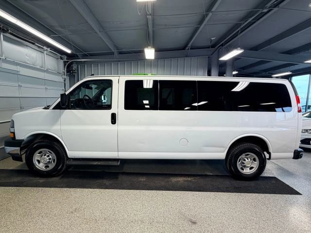 Used 2023 Chevrolet Express 3500 LT w/ LT Preferred Equipment Group image 4