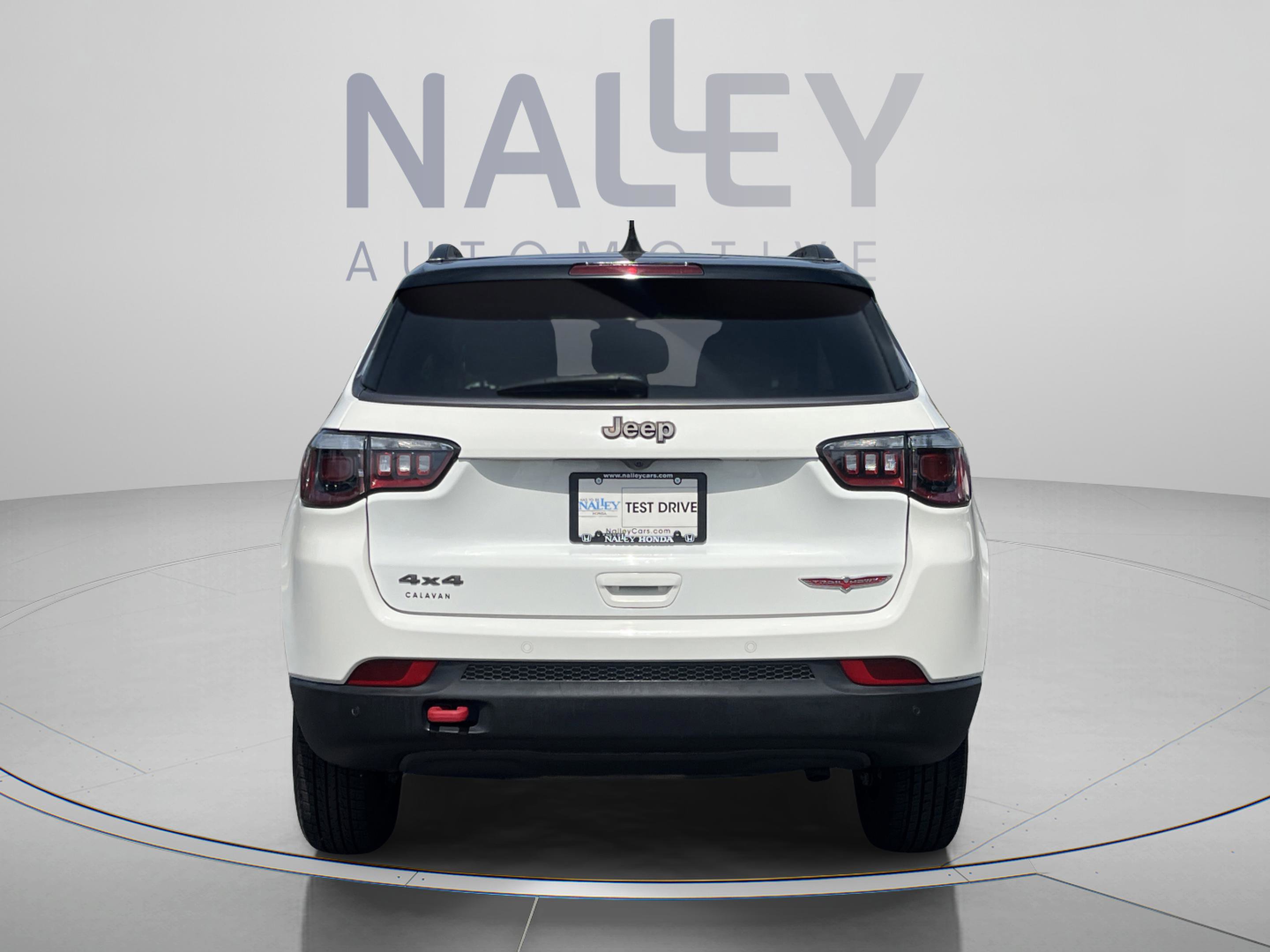 Used 2021 Jeep Compass Trailhawk image 4