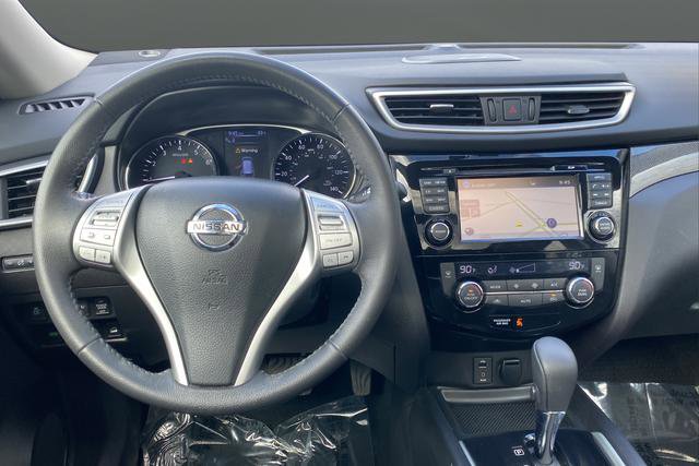 Used 2016 Nissan Rogue SL w/ SL Premium Package AWD/4WD image 11