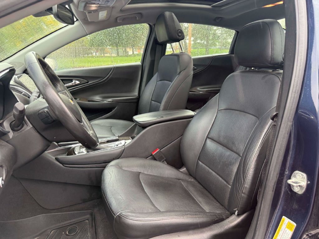 Used 2016 Chevrolet Malibu Premier w/ Driver Confidence Package II FWD image 17