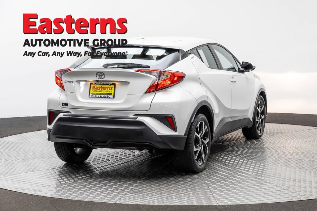 Used 2018 Toyota C-HR XLE FWD image 5