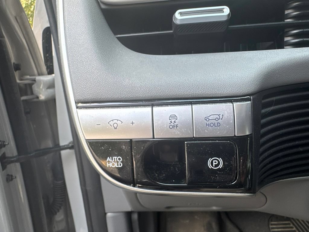 Used 2023 Hyundai Ioniq 5 Limited AWD/4WD image 13