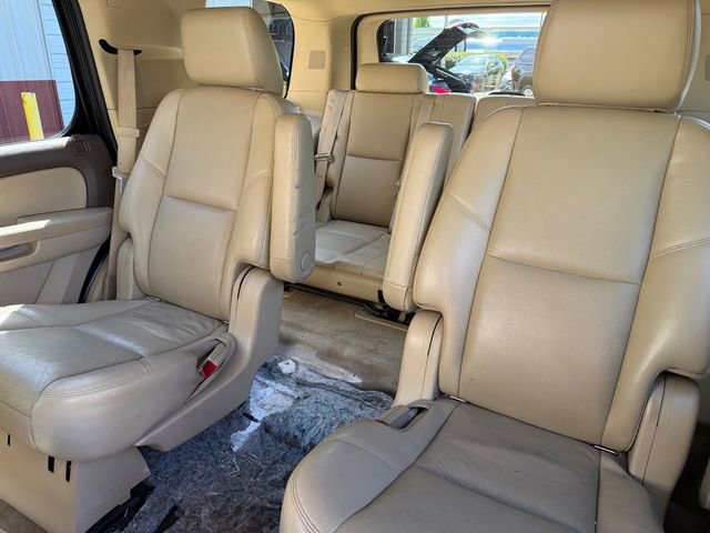 Used 2013 Chevrolet Tahoe LTZ AWD/4WD image 13