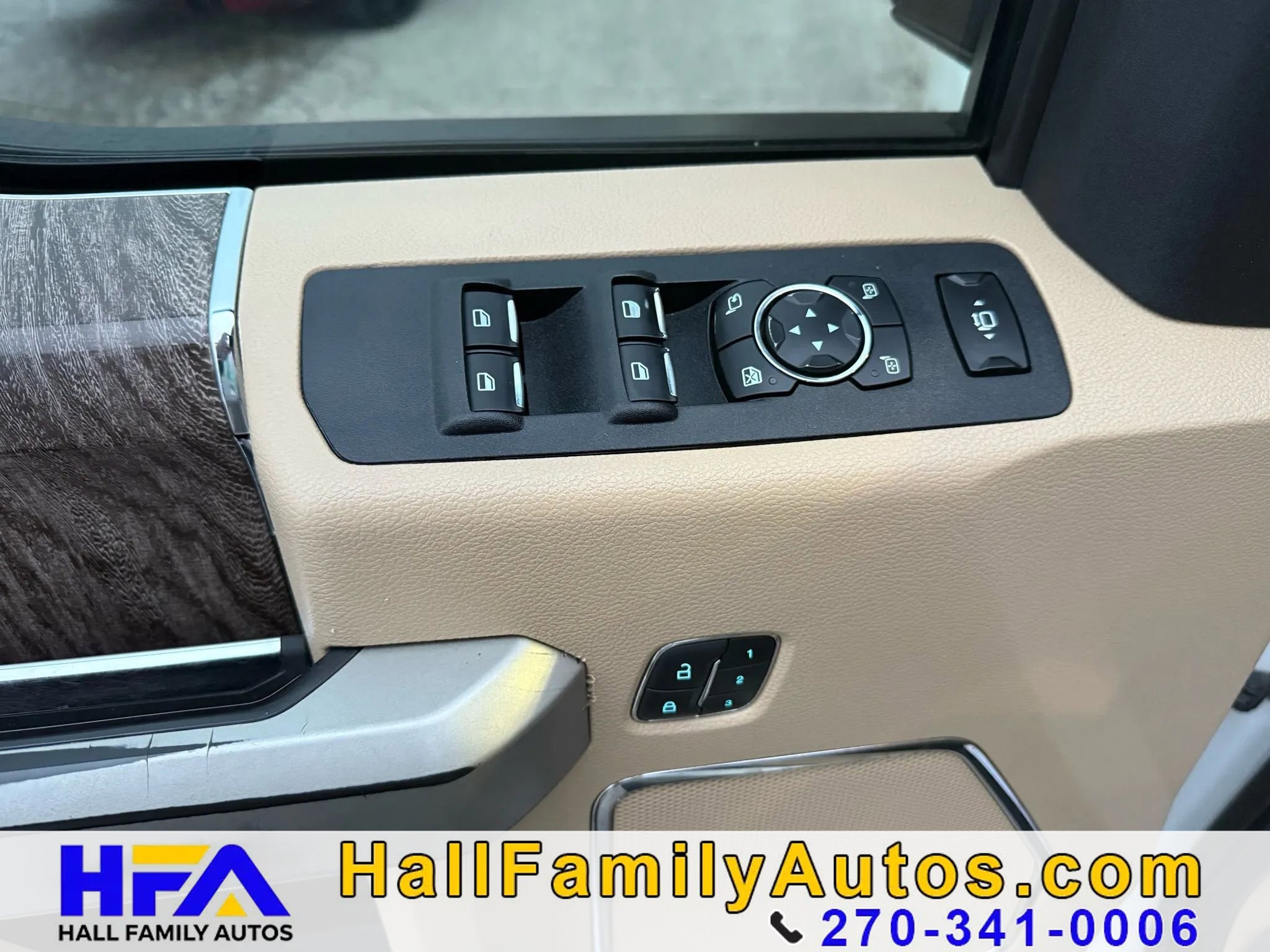 Used 2017 Ford F350 Lariat w/ Lariat Value Package image 18