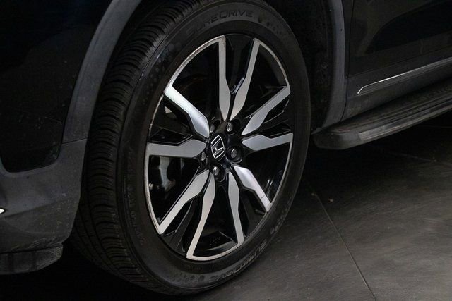 Used 2019 Honda Pilot Touring image 7