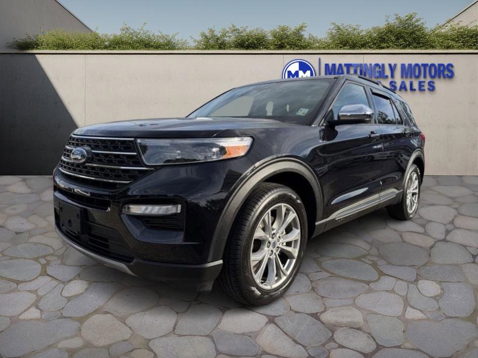 Used 2022 Ford Explorer XLT w/ Equipment Group 202A image 7