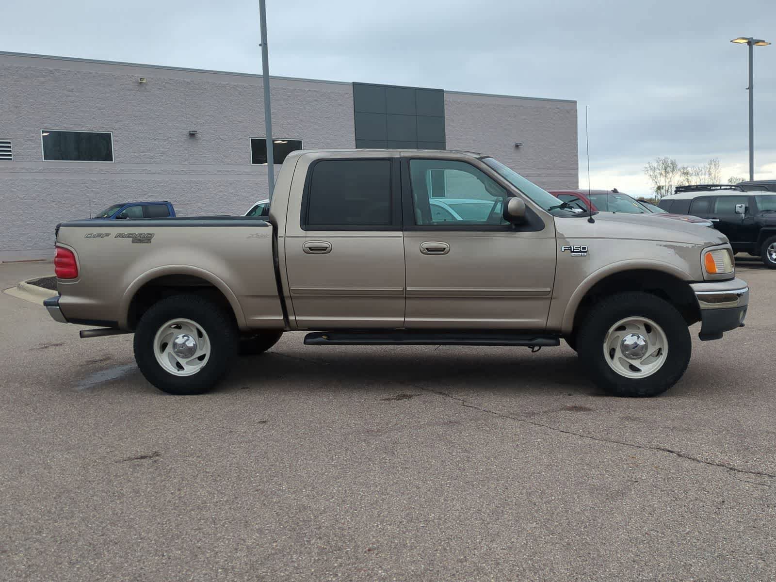 Used 2001 Ford F150 Lariat AWD/4WD image 9