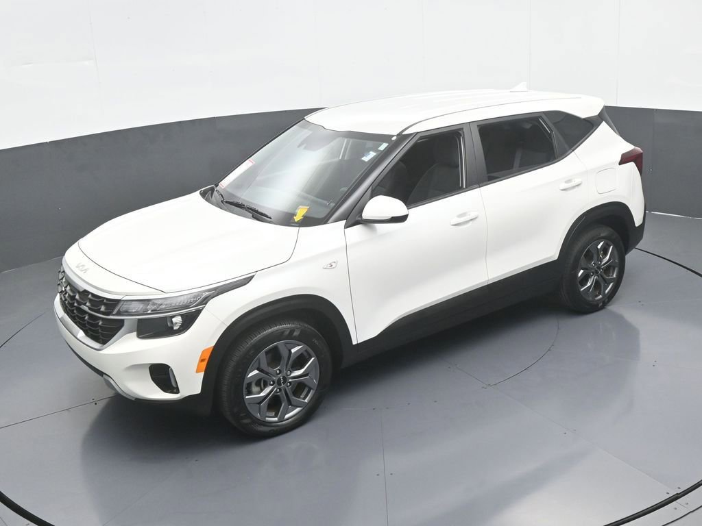 Used 2024 Kia Seltos LX image 45
