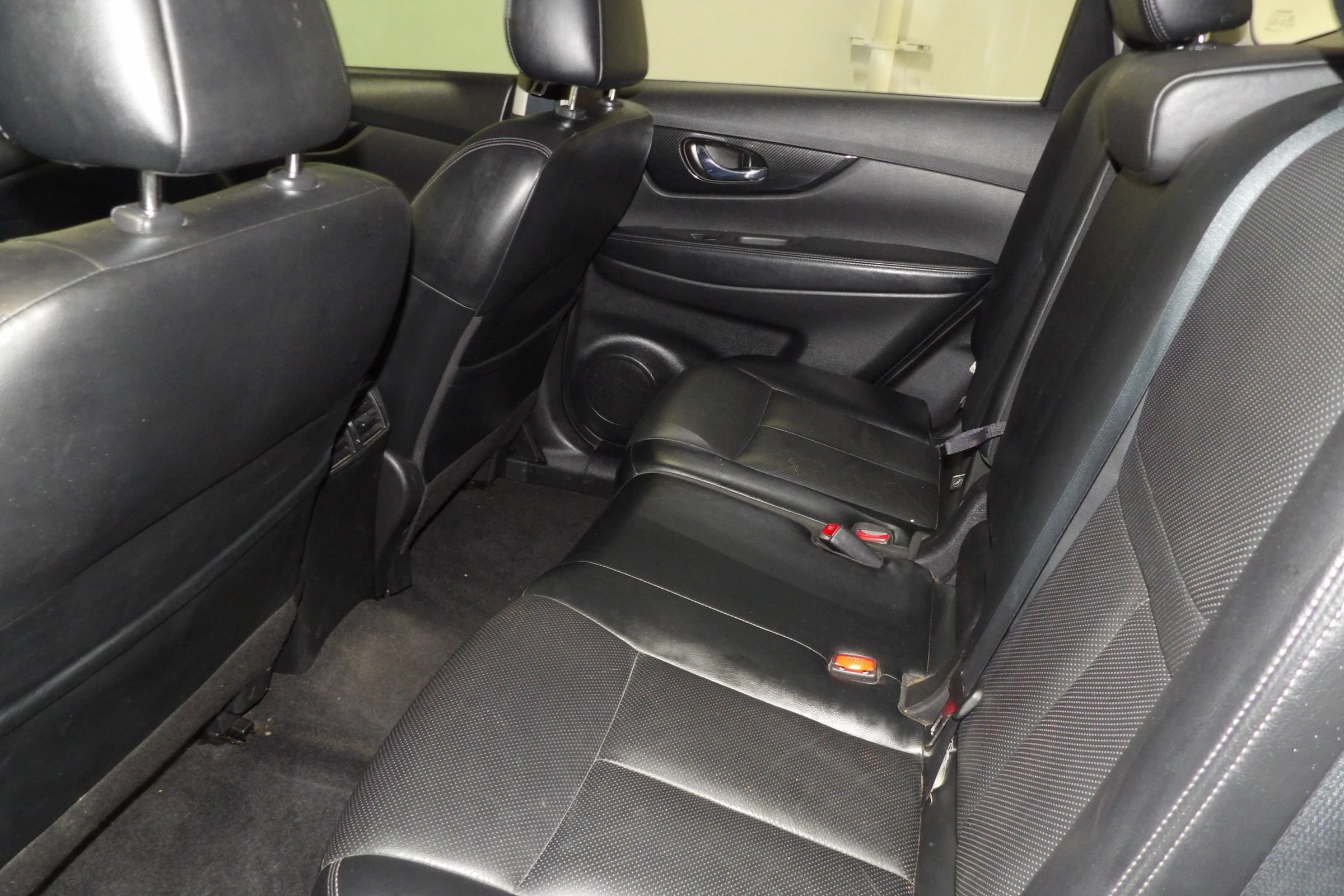Used 2018 Nissan Rogue SL AWD/4WD image 11