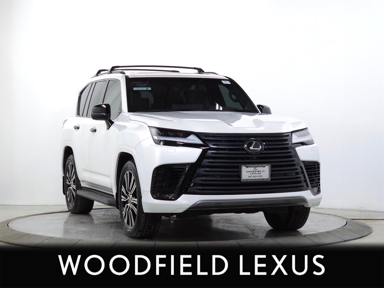 Used 2024 Lexus LX 600 4WD w/ Appearance Package image 1