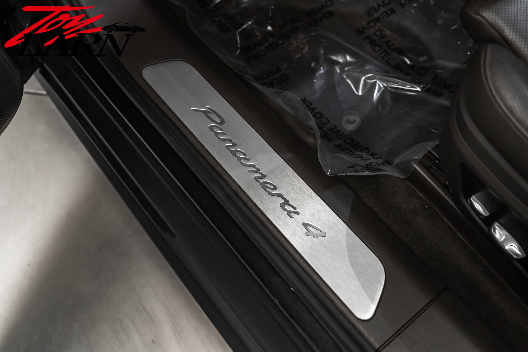 Used 2018 Porsche Panamera 4 image 29