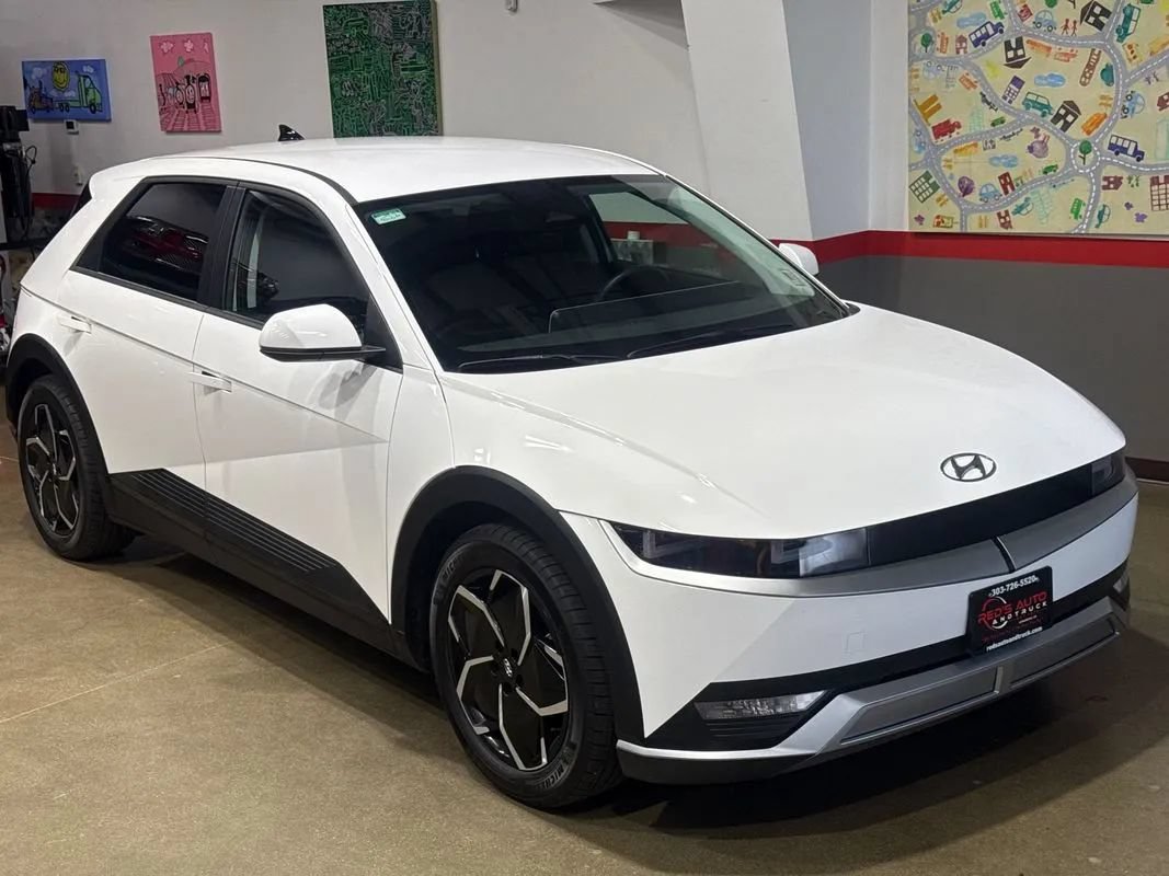 Used 2024 Hyundai Ioniq 5 SE AWD/4WD image 54