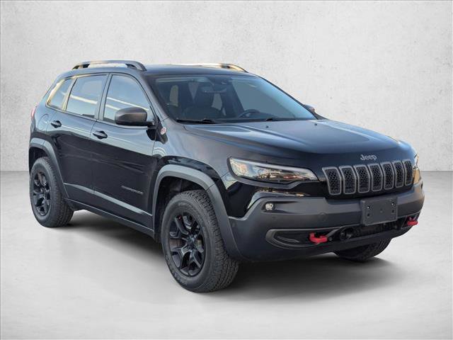 Used 2019 Jeep Cherokee Trailhawk image 3