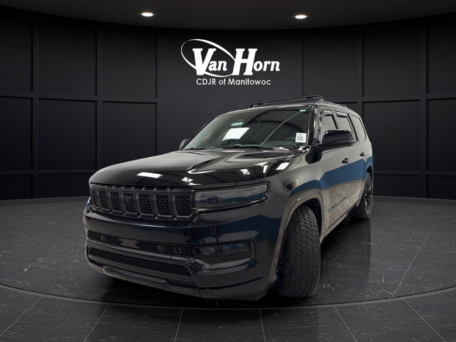 Used 2022 Jeep Grand Wagoneer Series II AWD/4WD image 3