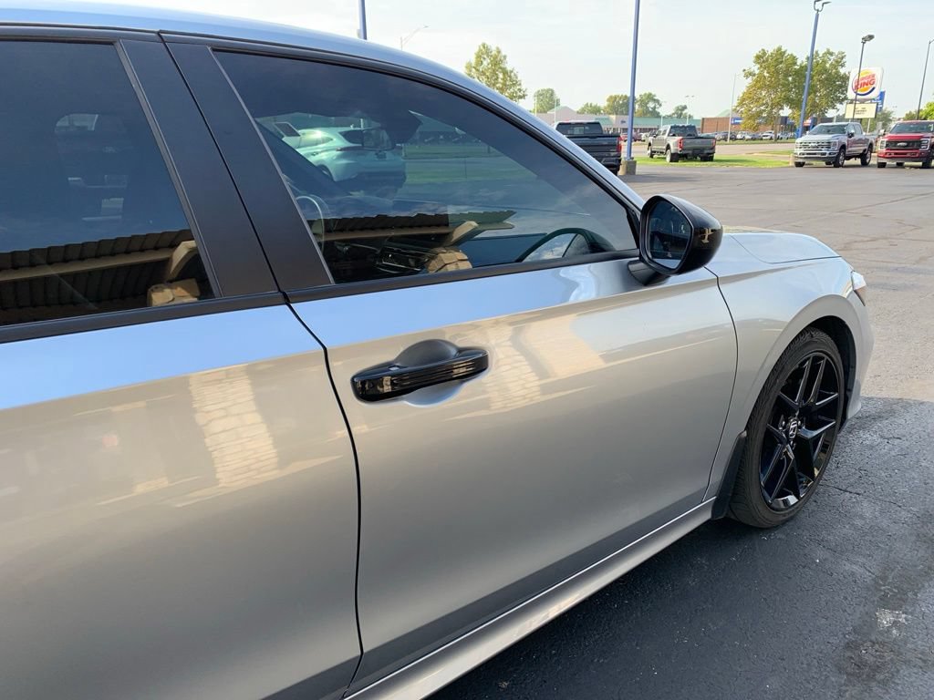 Used 2025 Honda Civic Sport image 15