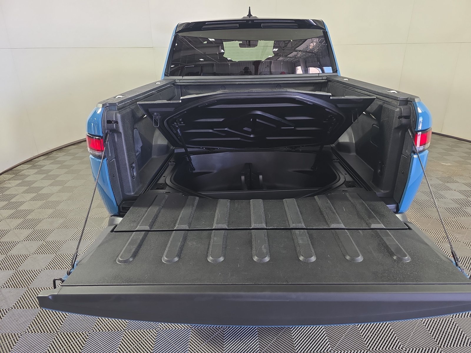 Used 2022 Rivian R1T Launch Edition AWD/4WD image 15