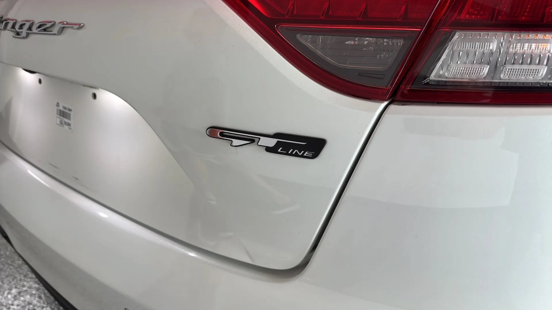Used 2022 Kia Stinger GT-Line w/ Sun & Sound Package RWD image 42