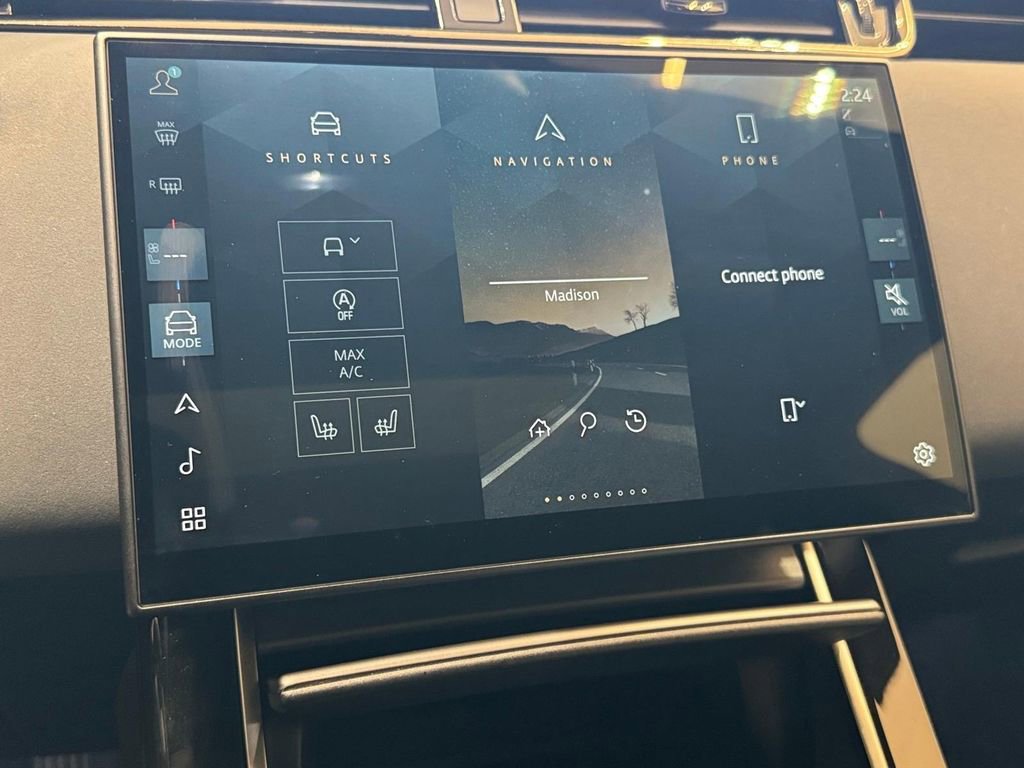 Used 2026 Land Rover Range Rover Evoque S image 12