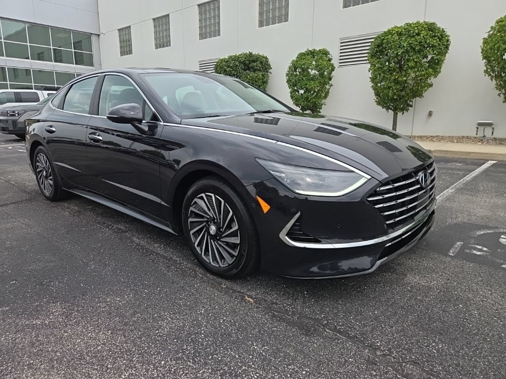 Certified 2023 Hyundai Sonata Limited FWD image 4