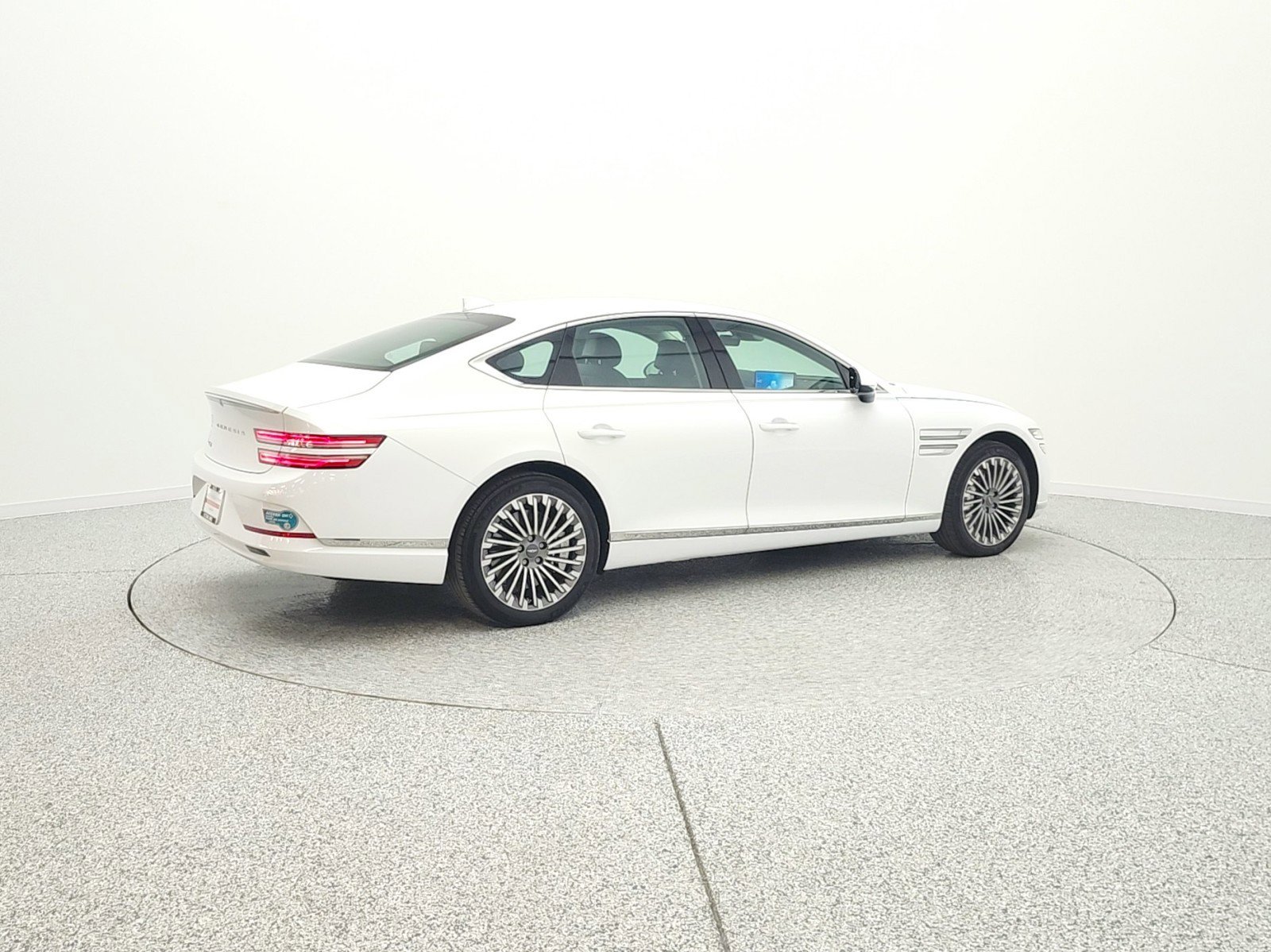 Used 2024 Genesis G80 image 5
