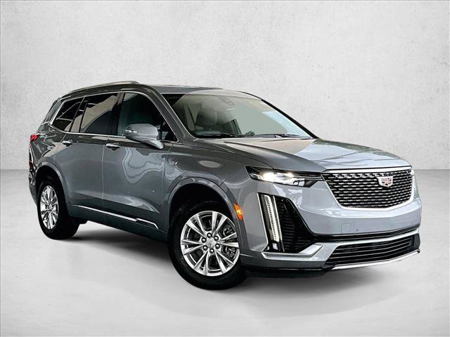 Certified 2025 Cadillac XT6 Luxury FWD image 12