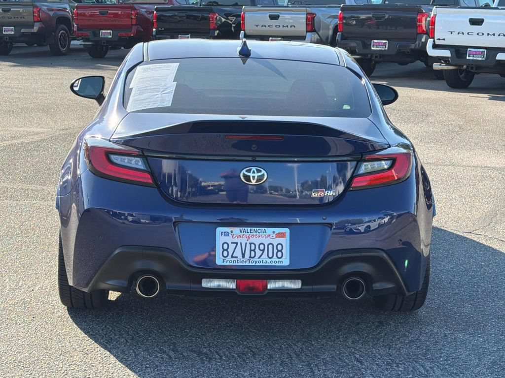 Used 2022 Toyota GR86 Premium RWD image 4