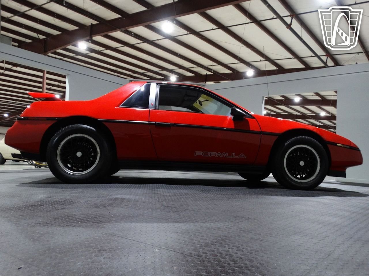 Used 1988 Pontiac Fiero image 22