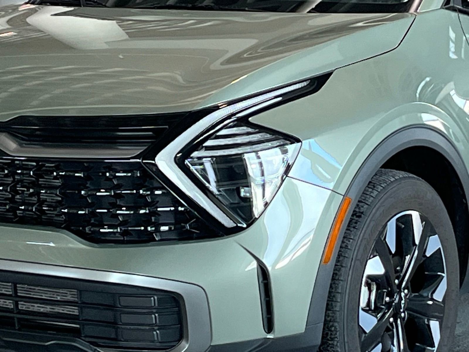 Used 2024 Kia Sportage X-Line w/ X-Line Premium Package image 5