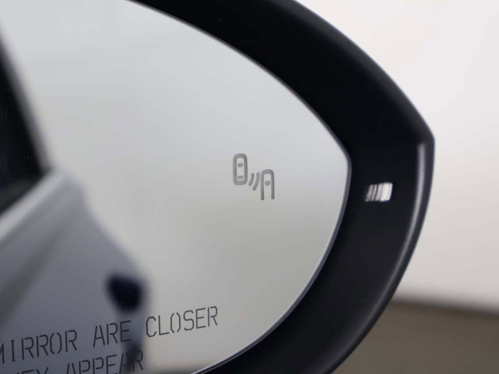 Used 2019 Volkswagen Jetta SEL Premium image 39