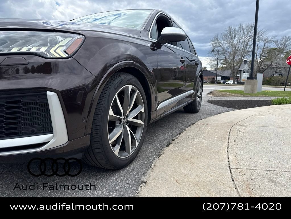 Used 2021 Audi SQ7 Prestige AWD/4WD image 4