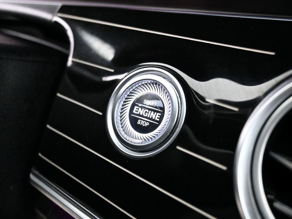 Used 2020 Mercedes-Benz E 350 4MATIC Sedan w/ Premium Package image 26