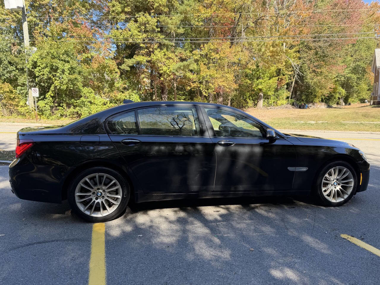 Used 2013 BMW 750Li xDrive image 11