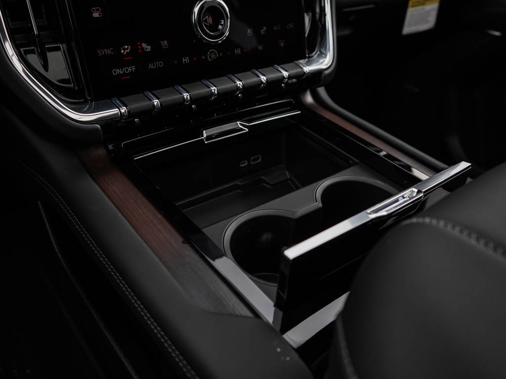 New 2026 GMC Yukon XL Denali w/ Denali Reserve Package image 29