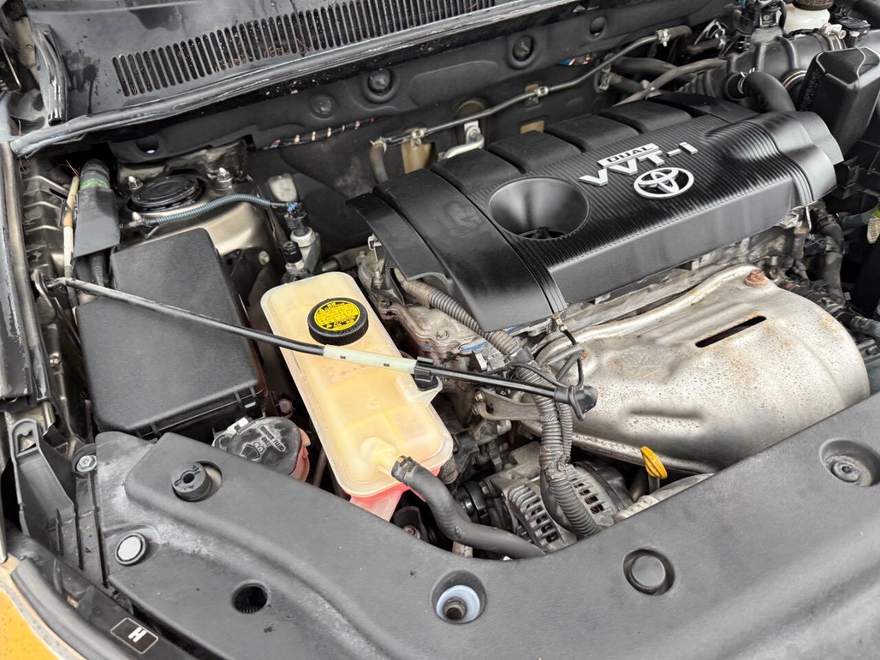 Used 2010 Toyota RAV4 Limited AWD/4WD image 41