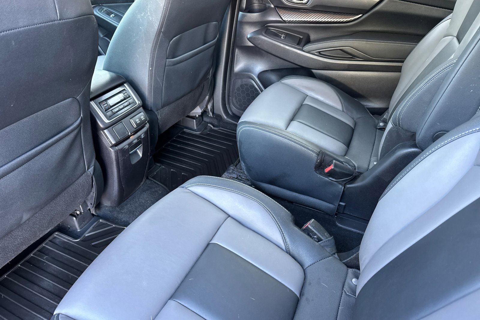 Certified 2022 Subaru Ascent Onyx Edition AWD/4WD image 14
