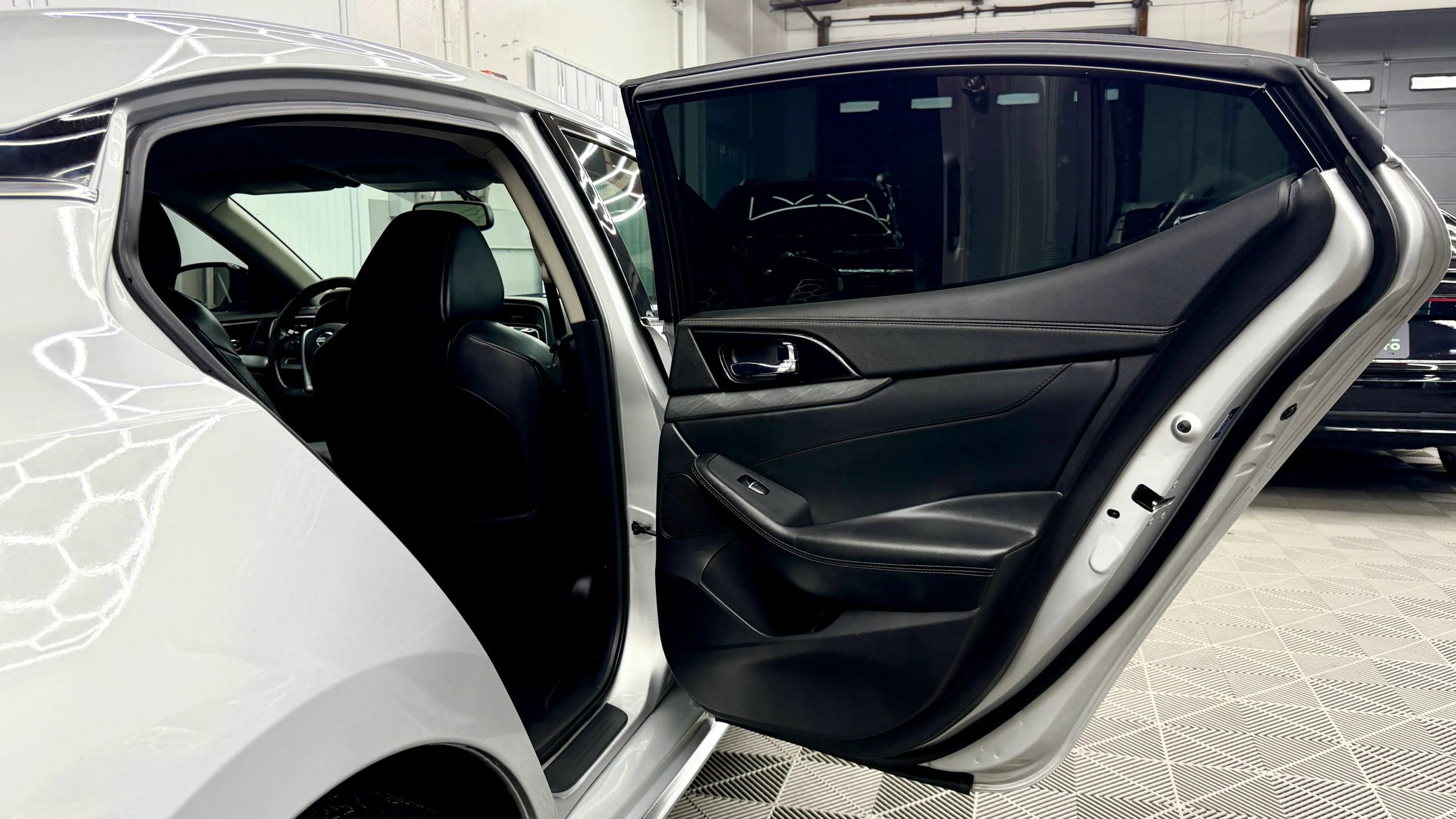 Used 2018 Nissan Maxima 3.5 SV image 8