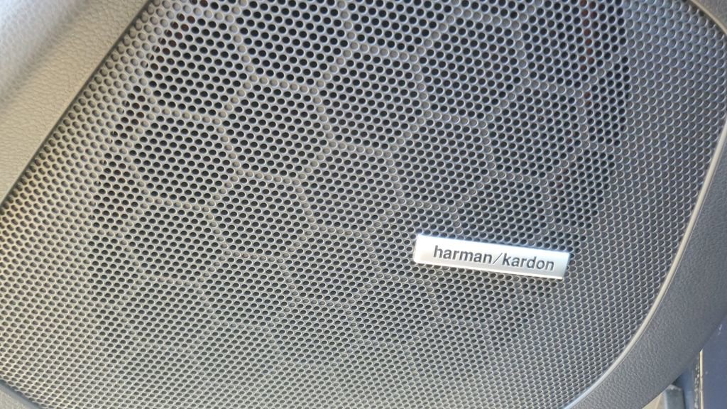 Certified 2025 Subaru Ascent Limited w/ Popular Package #2 image 11